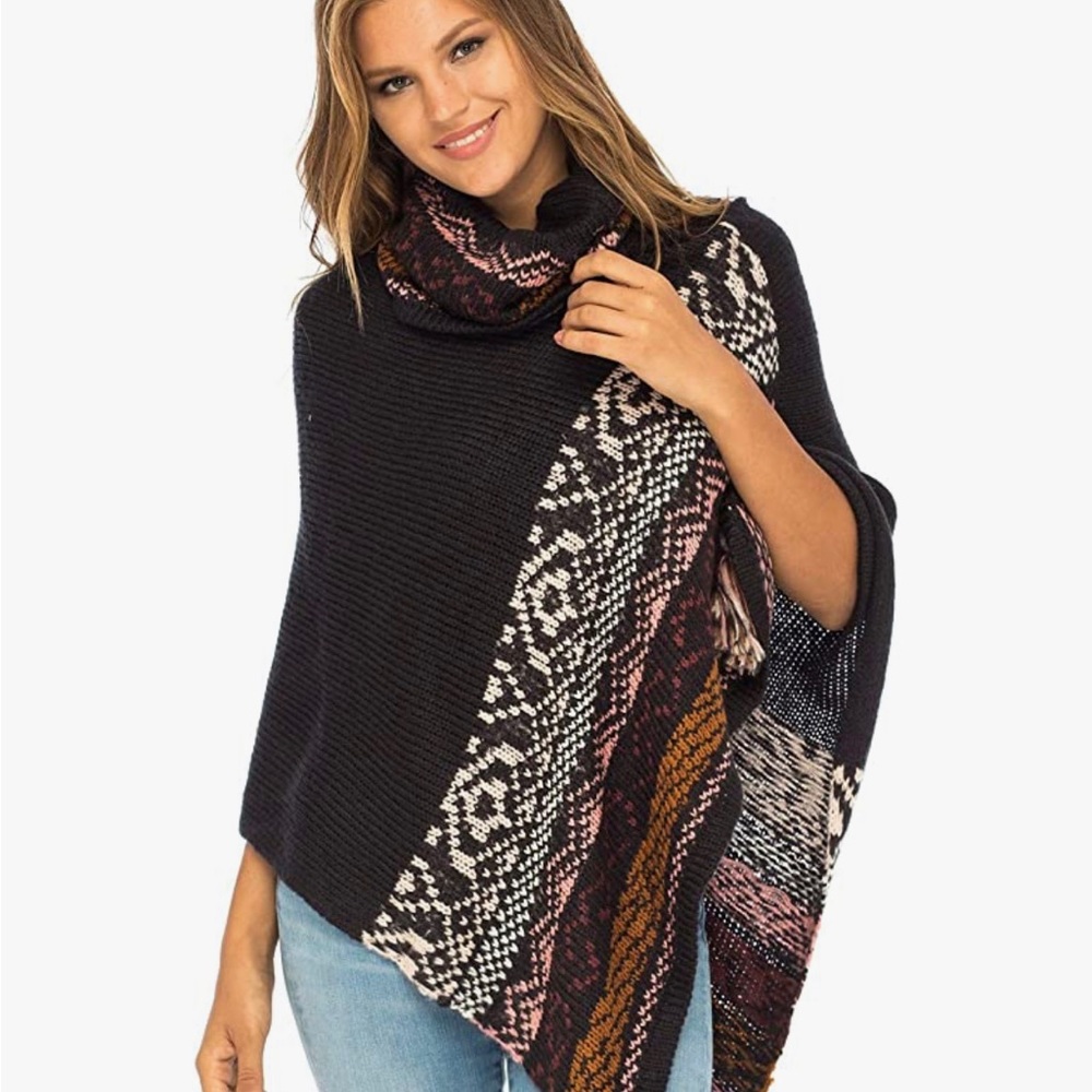 BACK FROM BALI Boho Poncho with Tassels